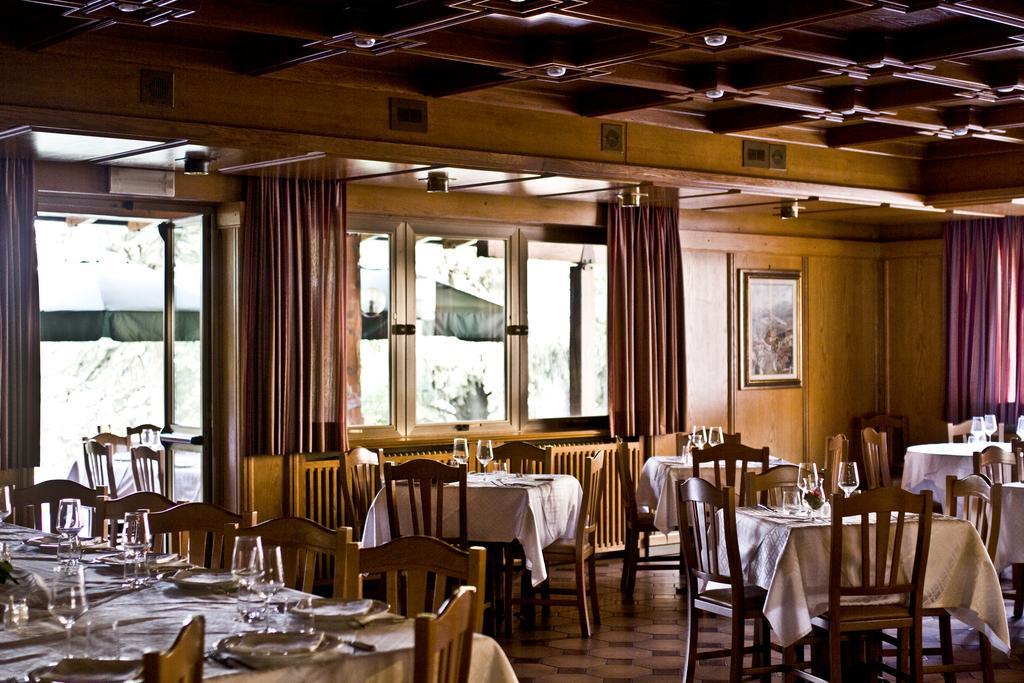 Hotel Alpino Cuasso Al Monte Esterno foto