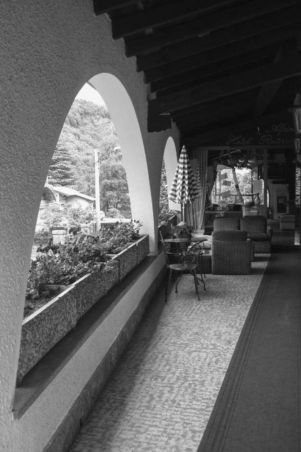 Hotel Alpino Cuasso Al Monte Esterno foto